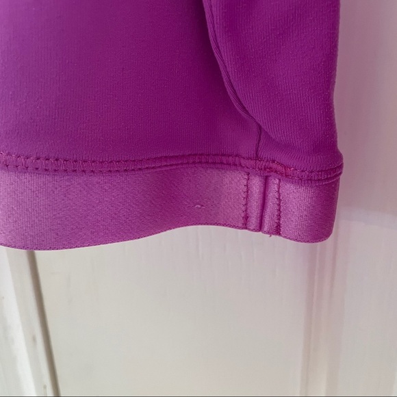 Woman’s Nike activewear shirt sz med 8/10 fitdry - Picture 6 of 8